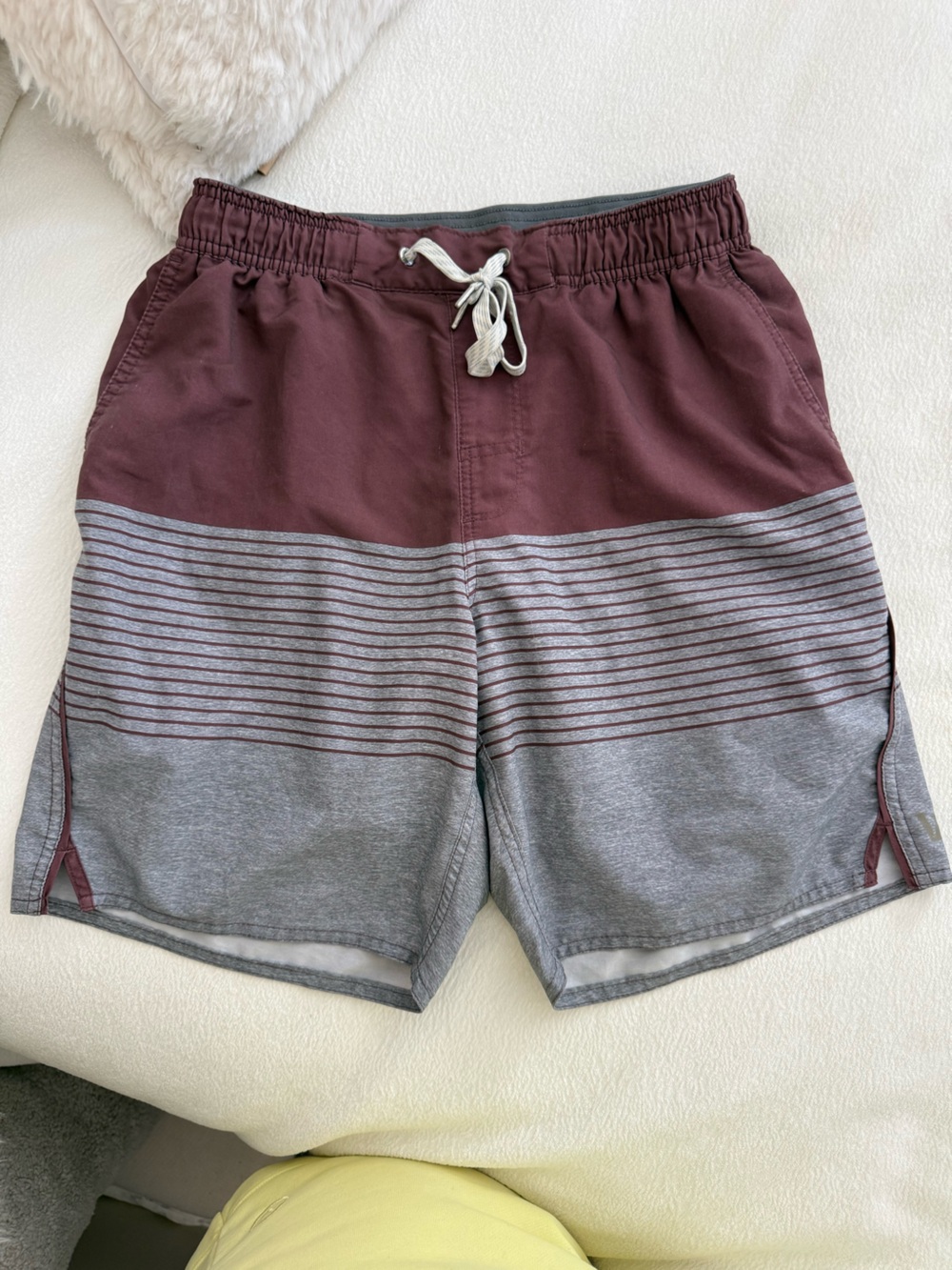 VUORI Men's Maroon and Gray Striped Athletic Shorts
